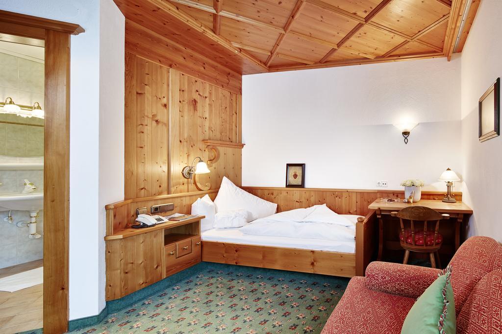 Villa Angela Mayrhofen Room photo